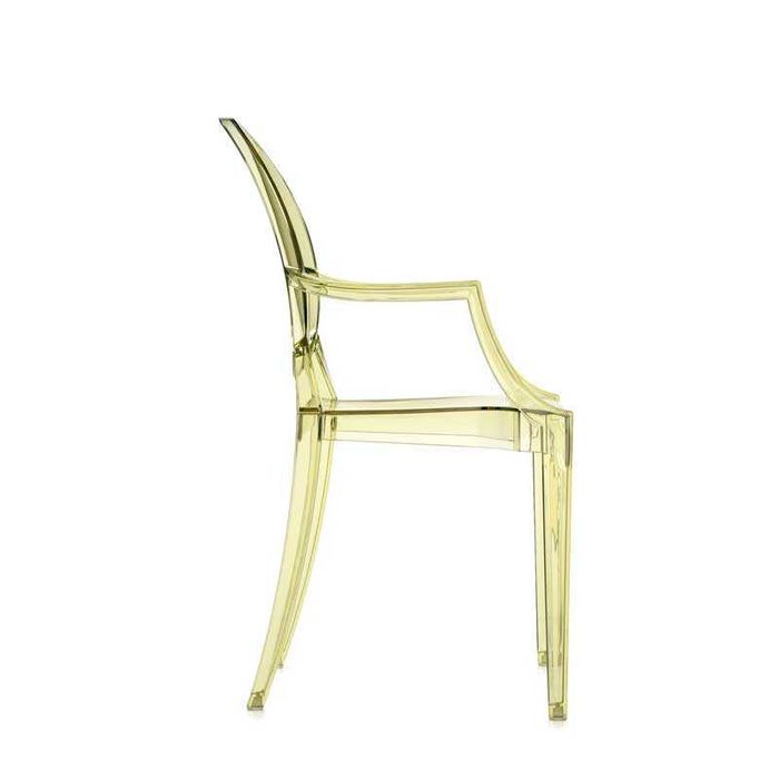 Столове 3 броя Louis Ghost от Kartell.