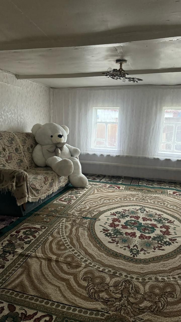 Обменяю дом по Жумабаева на Квартиру