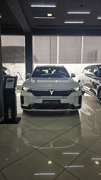 VOYAH FREE REEV 318

> Yili : 2024
> Elektroquvvatda : 318 km 
> Batar