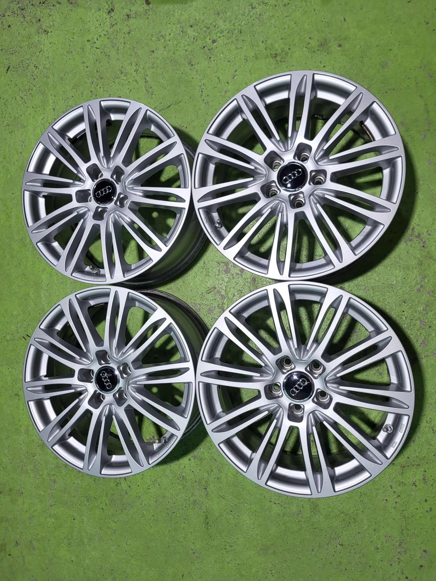 17 5x112 Audi A3 A4 A6 Vw Passat Touran Caddy Skoda 5х112