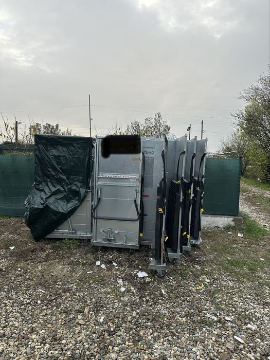 Vand container mobil cu trei laturi din tabla, foarte rezistent