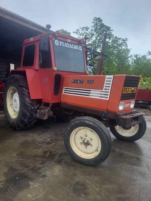 Vând tractor Fiat