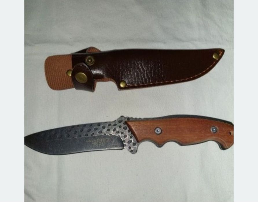 Cutit cu lama din otel forjat