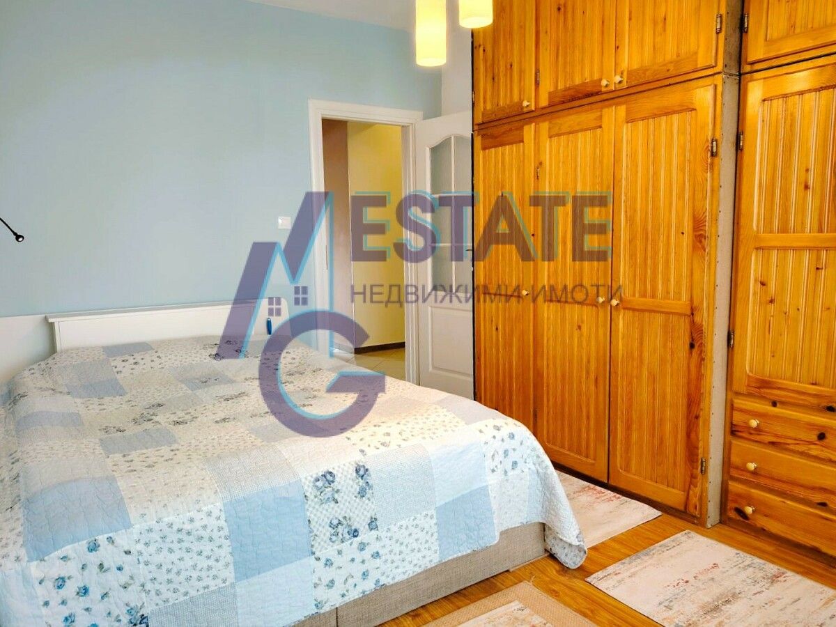 Продава се Тристаен апартамент в Бургас, Изгрев - 117 кв.м за 1701 €/кв.м - Снимка #9