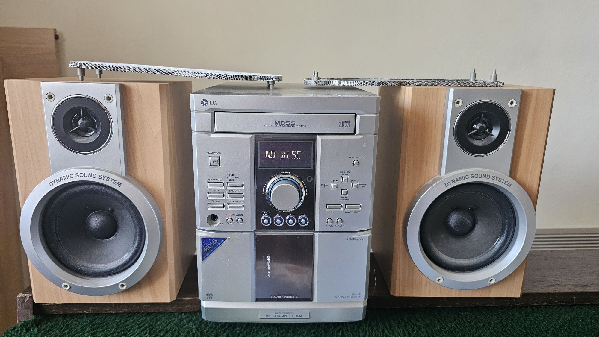 LG стерео система CD HiFi  FFH-185AD
