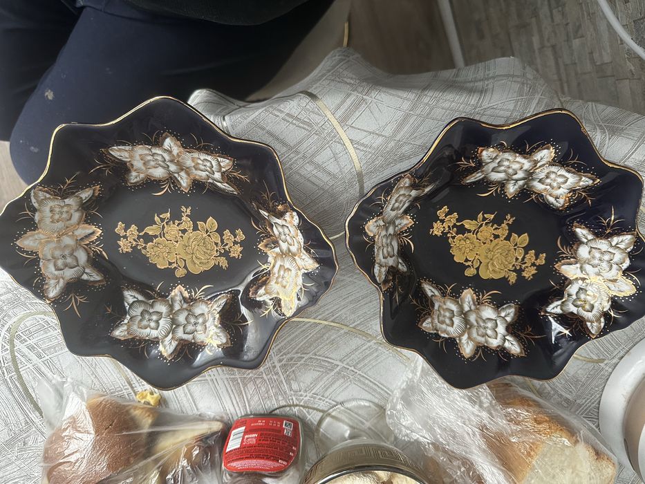 Конфетница каждая обе за 500 мадонна