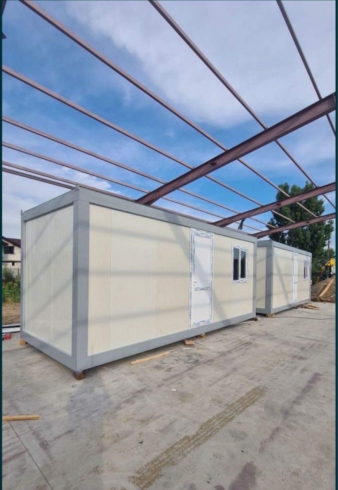Vând containere modulare diferite dimensiuni