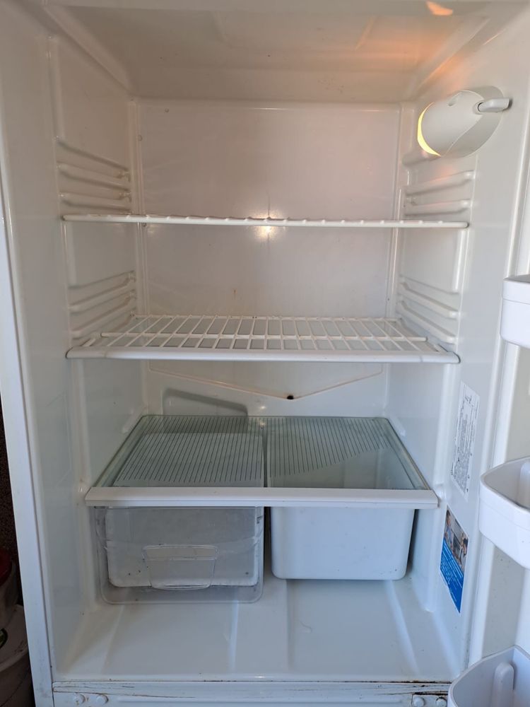 Срочно холодильник