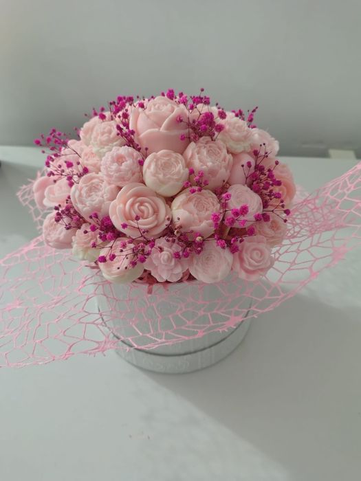 Fac la comanda aranjamente parfumate din ceară de soia