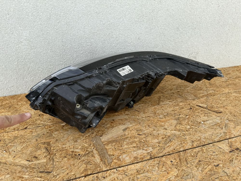 Far dreapta Land Rover Range Rover VELAR L560 Full LED Original Europa