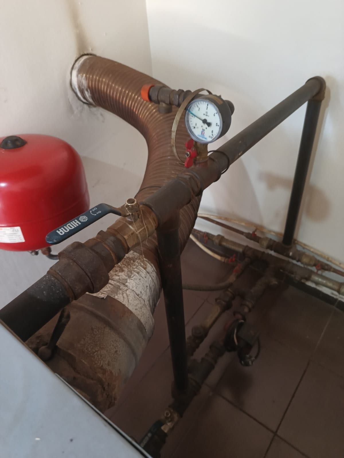 Centrala pe lemne de vânzare