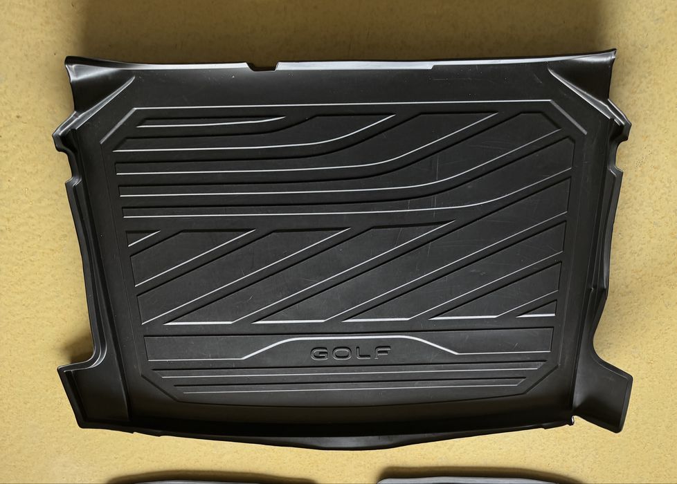 tavita portbagaj vw golf 8 hatchback