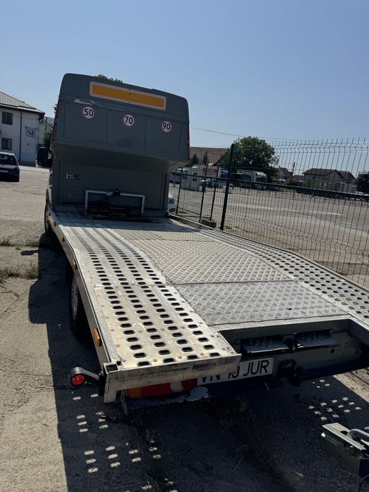 Ansamblu Mercedes Sprinter si platforma