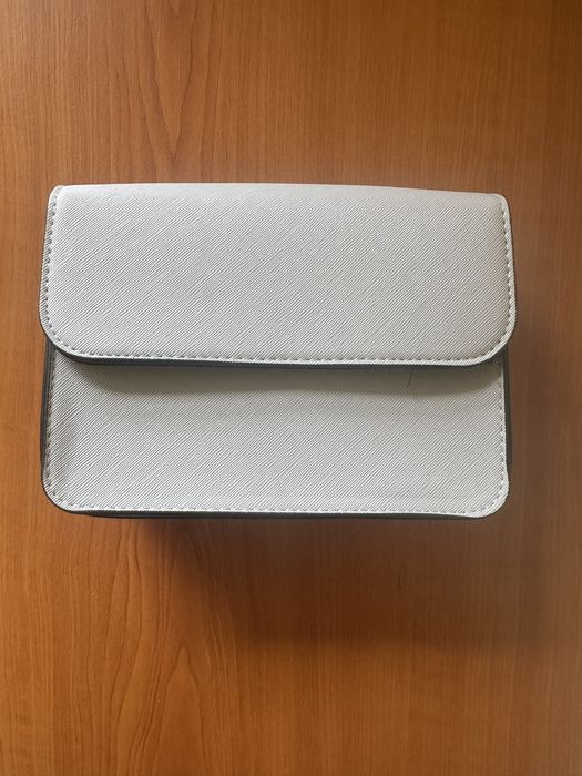 Дамска чанта