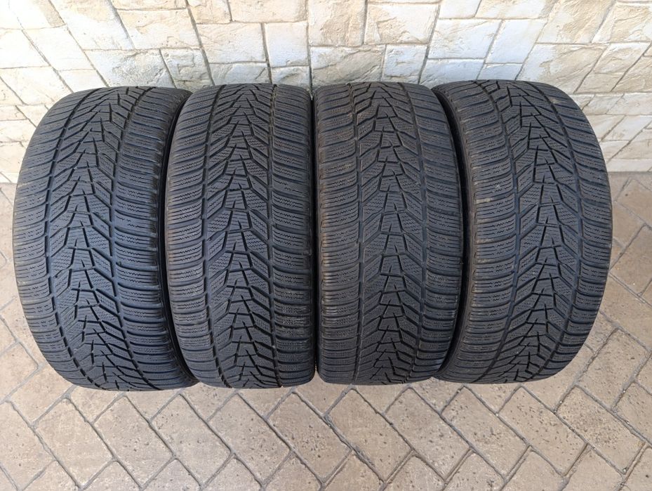 Зимни гуми Hankook 225/35/19 Winter Icept evo 3