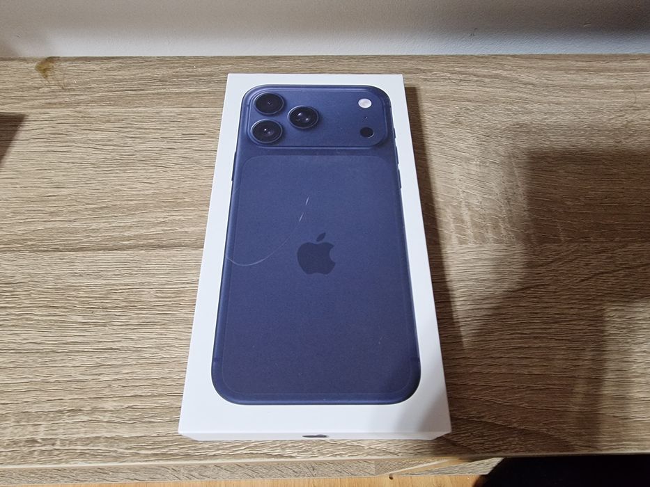 IPHONE 17 PRO MAX 256GB, Blue Sigilat + Bon apple
