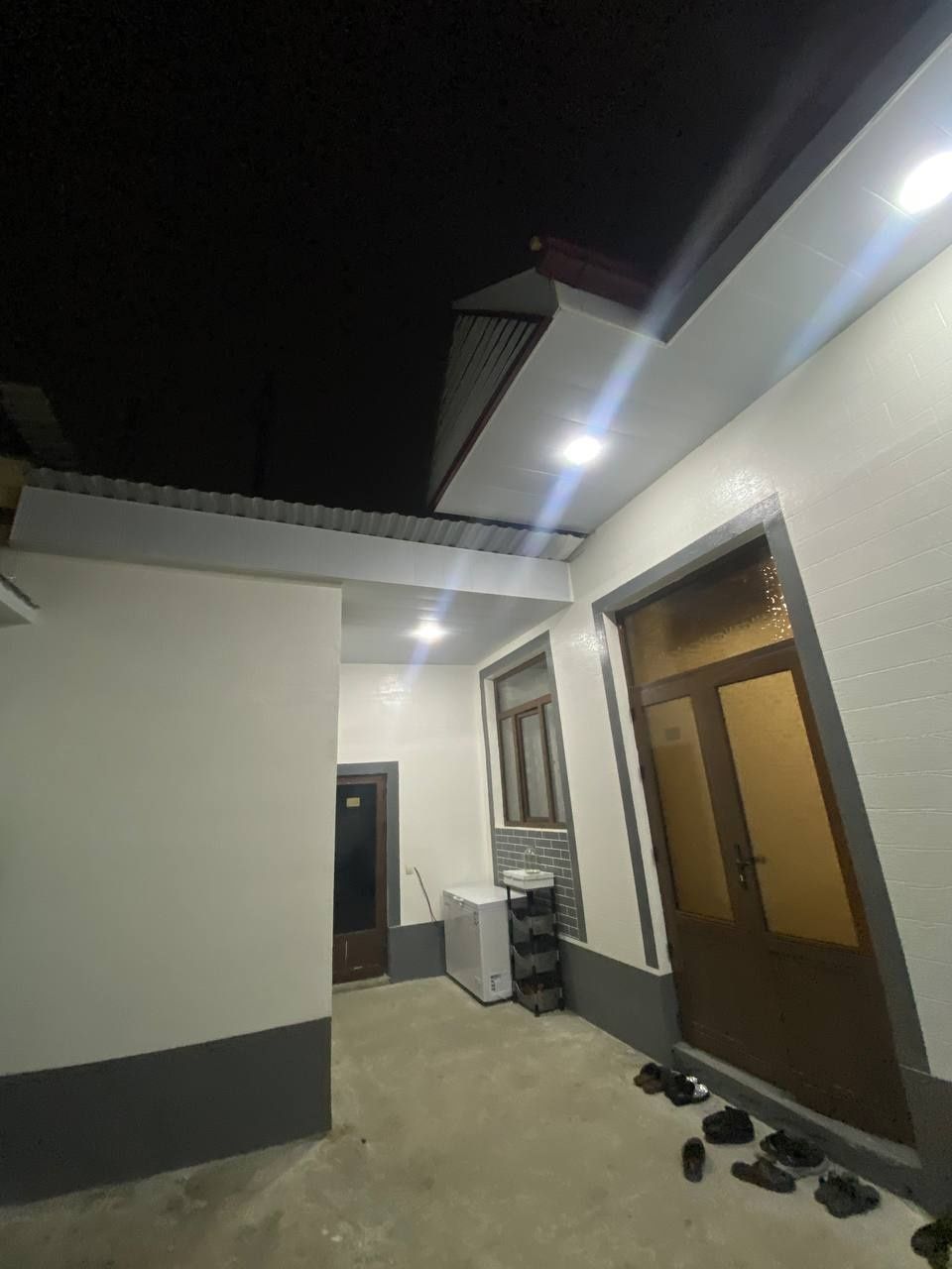6 hona uy 2.2 sotih hovli