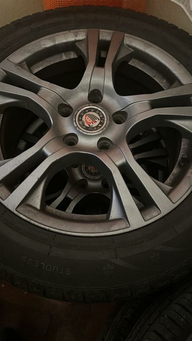 Anvelope de iarnă 215/55/16