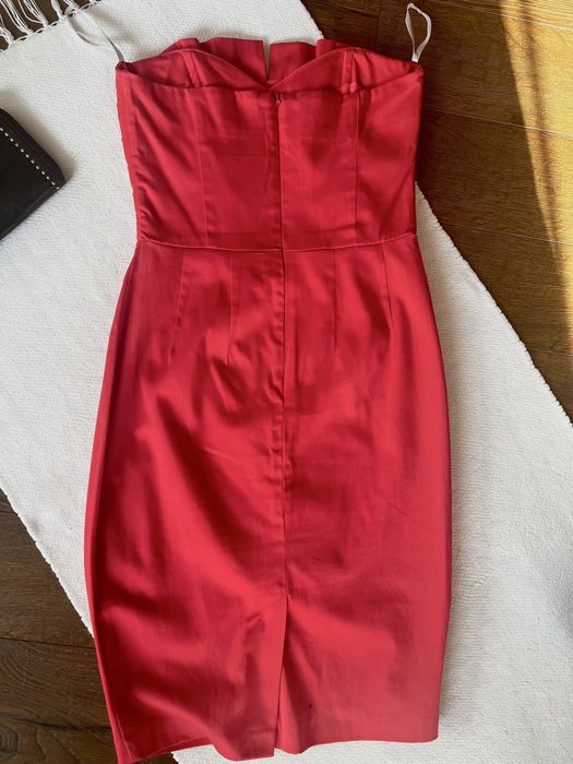 Красива рокля Asos