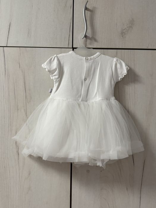 Официална рокля и обувки