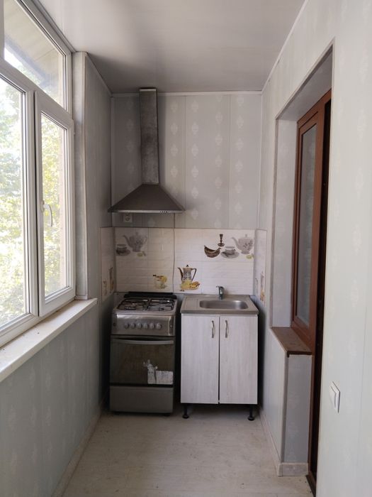 Продается 1 комнатная на Юнусабад. 8