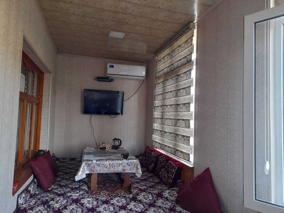 KVARTIRA SOTILADI! Chorsuda 4 xona kavrtira sotiladi