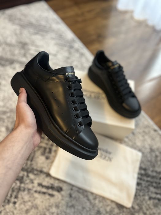 Alexander McQueen – mărimea 44 – NOI, nepurtați – full black