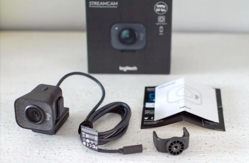 Web-камера Logitech StreamCam 1920x1080 / 60fps