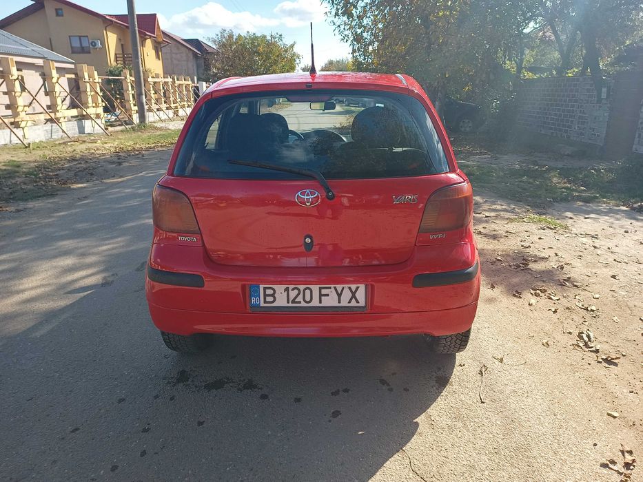 Toyota Yaris 1.3 benzina