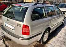 Skoda Octavia Vând Skoda Octavia Combi 1.6 MPI Benzină - 2006