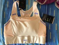 Спортно бюстие Nike