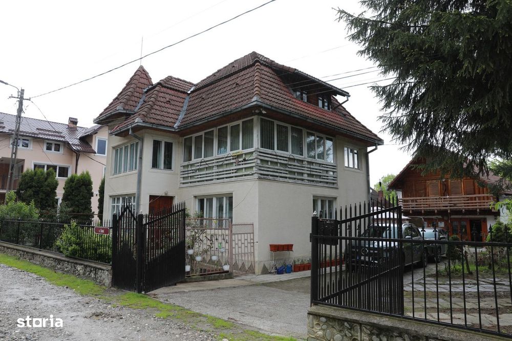 CASA si PENSIUNE de vanzare Bran