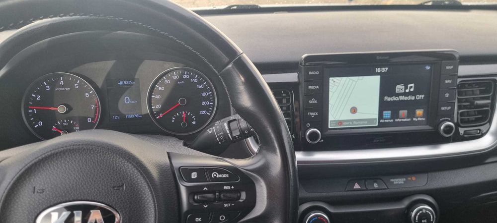 Kia Stonic-2018-120cp-Navigatie+Camera