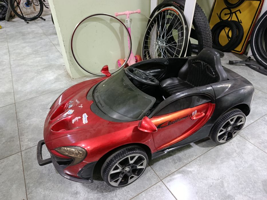 Детский электромобиль