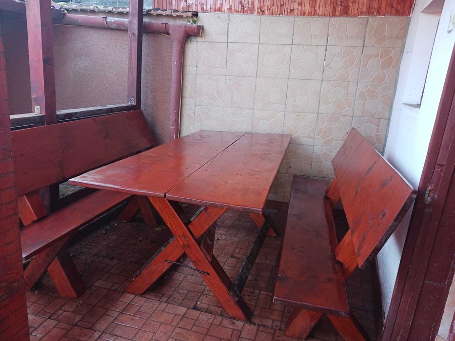 masa si 2 banci de gradina