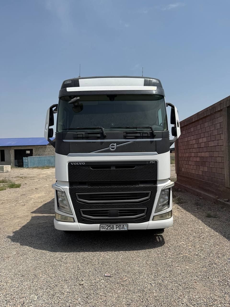 VOLVO FH500 EURO 6 + WIELTON прицеп Сотилади