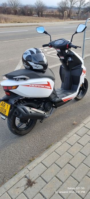 Vand scuter (nu vespa,yamaha,aprilia,piaggio)
