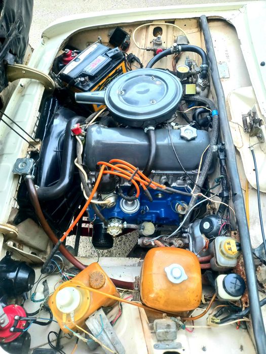 Vaz 2106 sotiladi