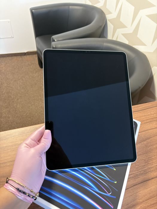 iPad pro 12.9-inch (6th-generation) / M2/ 128 GB/Wi-fi+Cellular/Ca nou