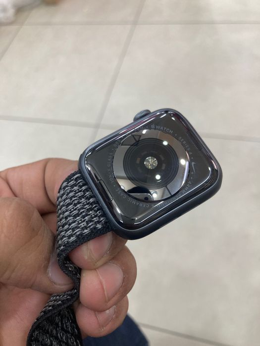 Apple Watch series 4 Nike edition