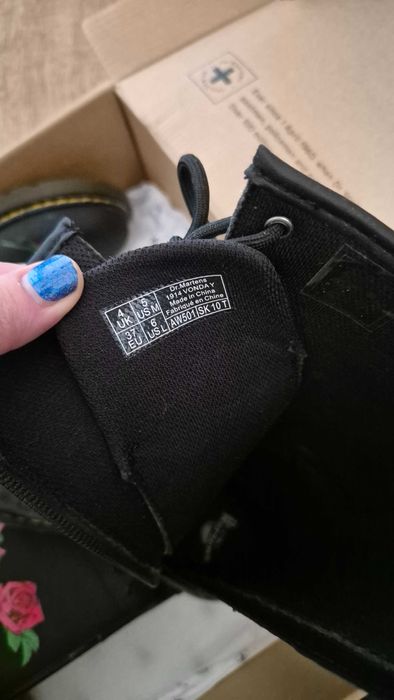 Ботуши/кубинки Dr. Martens 1914 Y Vonda Red Roses Floral Black Boots