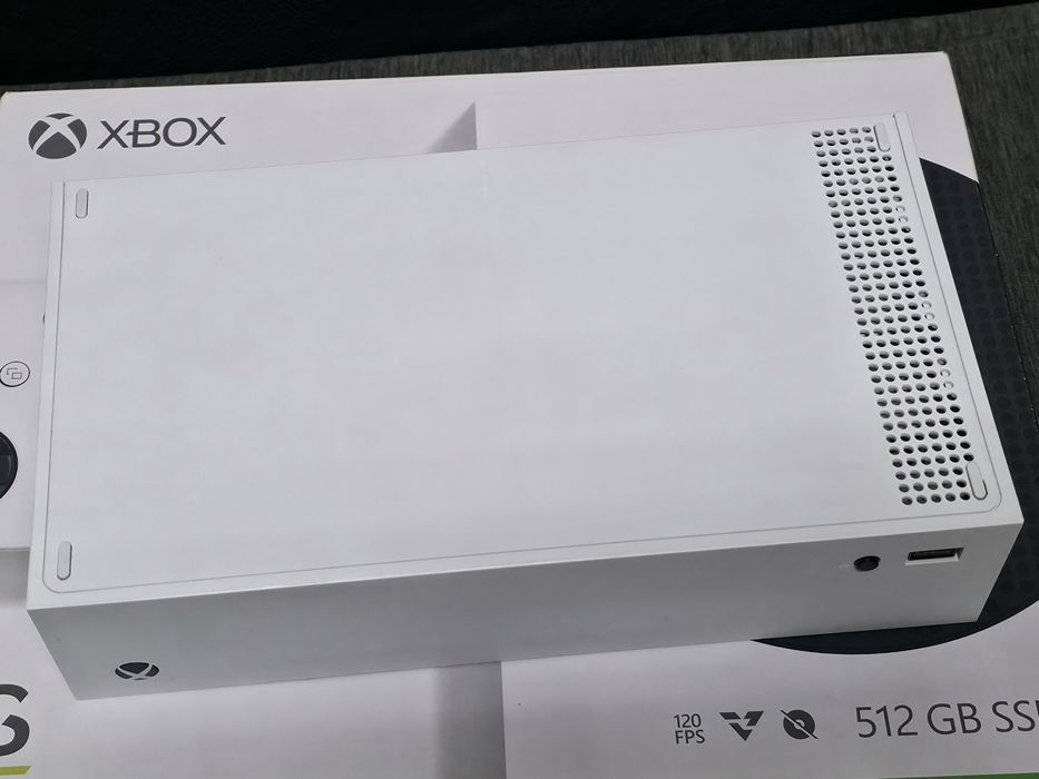 КАТО НОВ 512GB XBOX series S + controller Гаранция JAR computers 2024