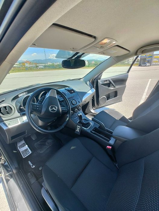 Мазда 3 2.2д 2012г.