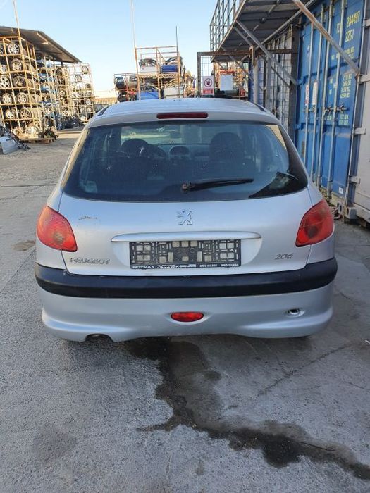 Dezmembrari  Peugeot 206  1998  > 0000 1.4 Benzina