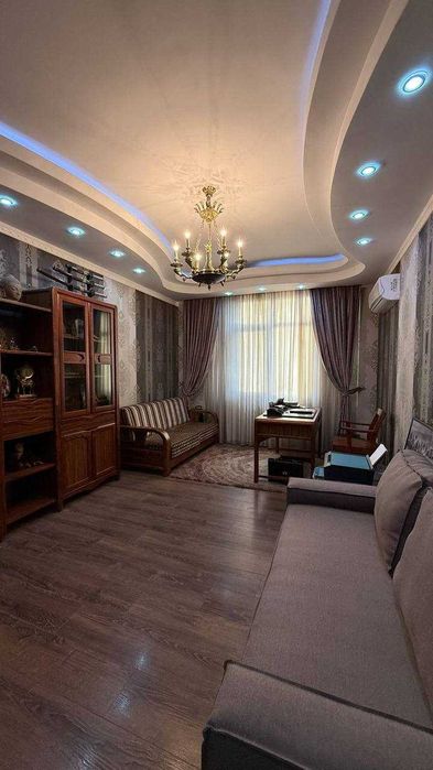 Продам 4-х комнатную(195кв.м) ГАБУС. Алайский рынок.4/6/8