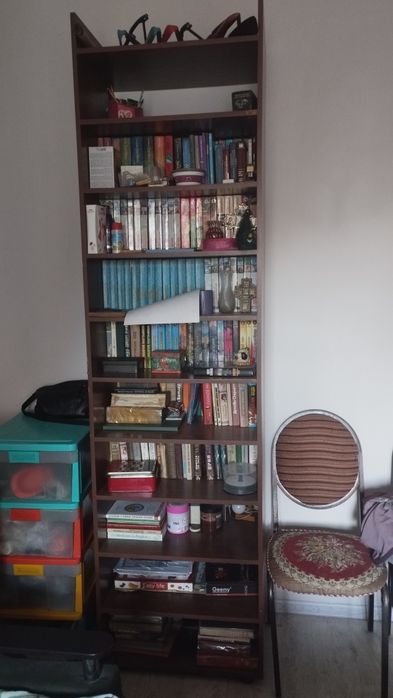 Стеллаж для книг