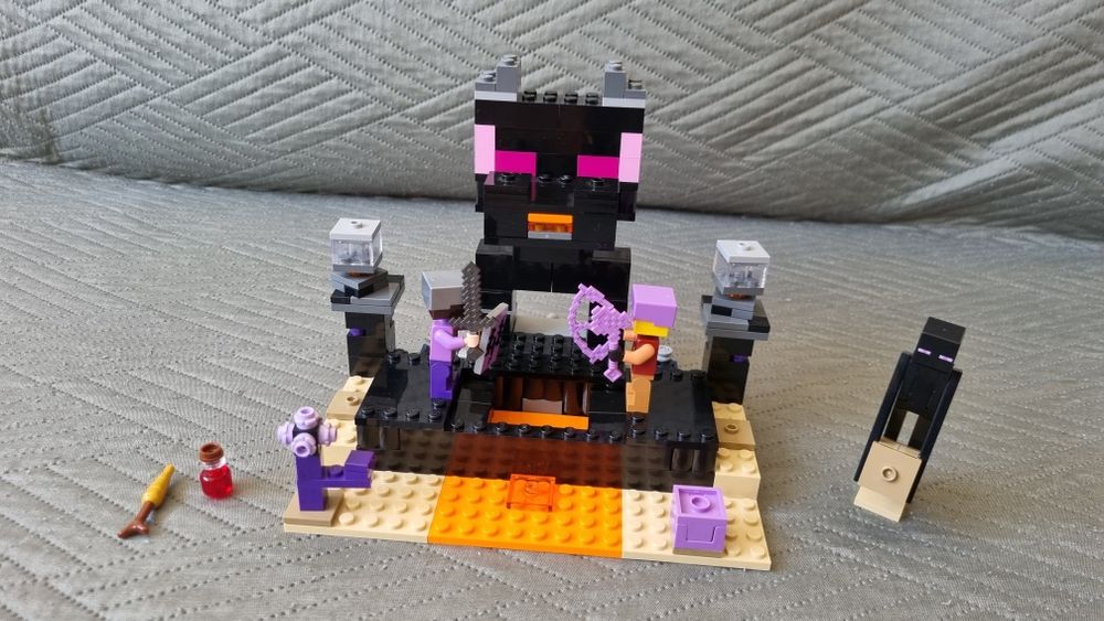 Лего Майнкрафт - Арената на края