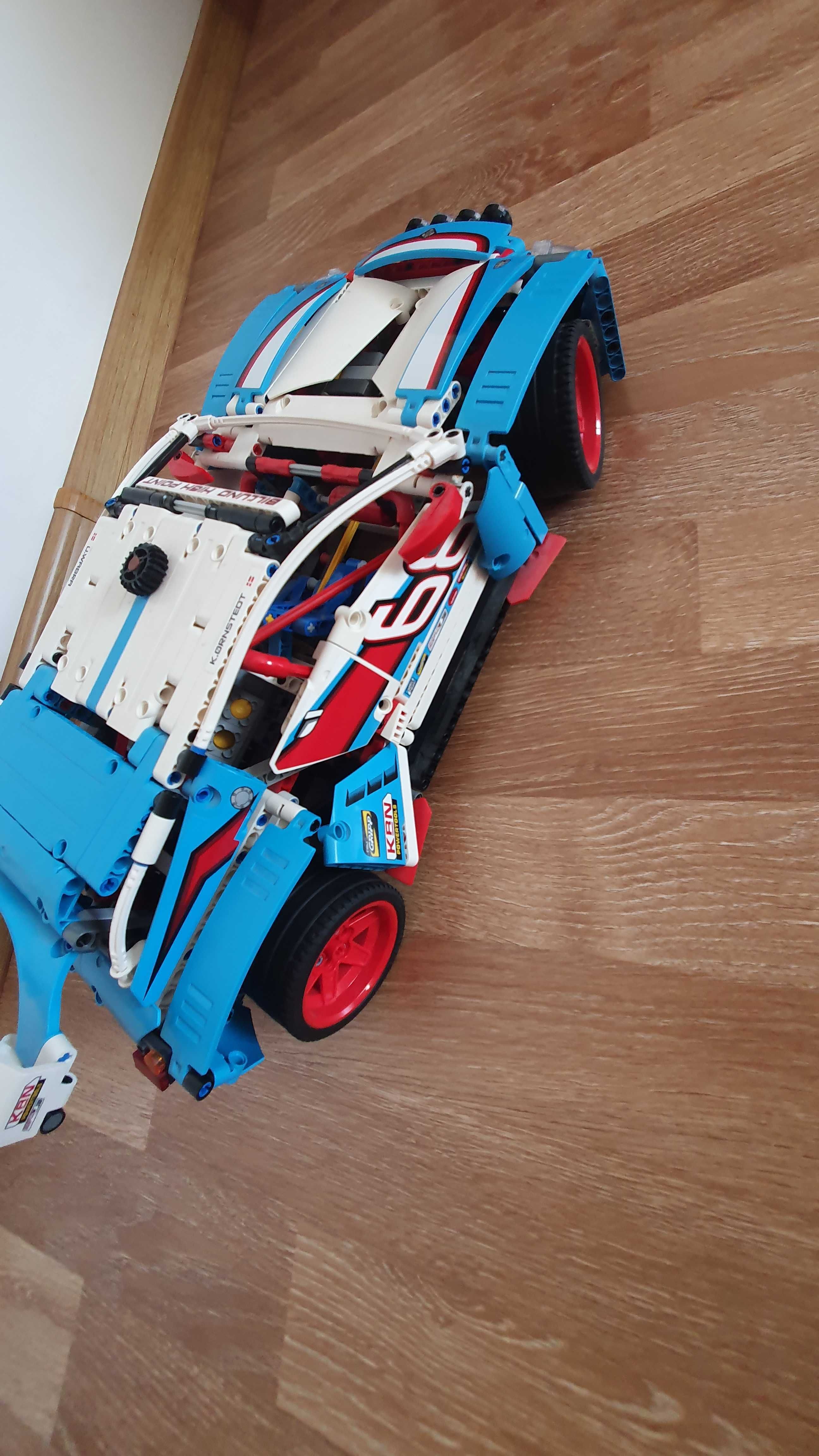 42077 LEGO Technic Rally Car