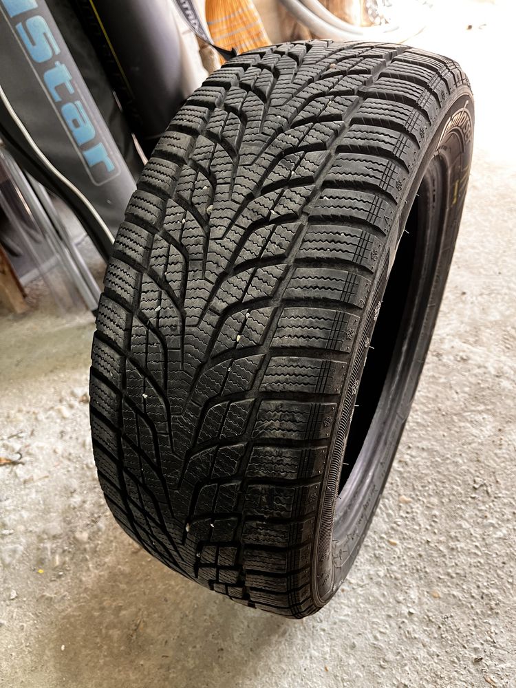 Гуми Comforser 215/55R16