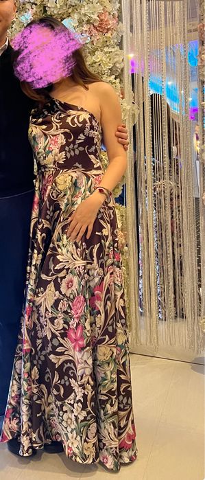 Платье вечернее.